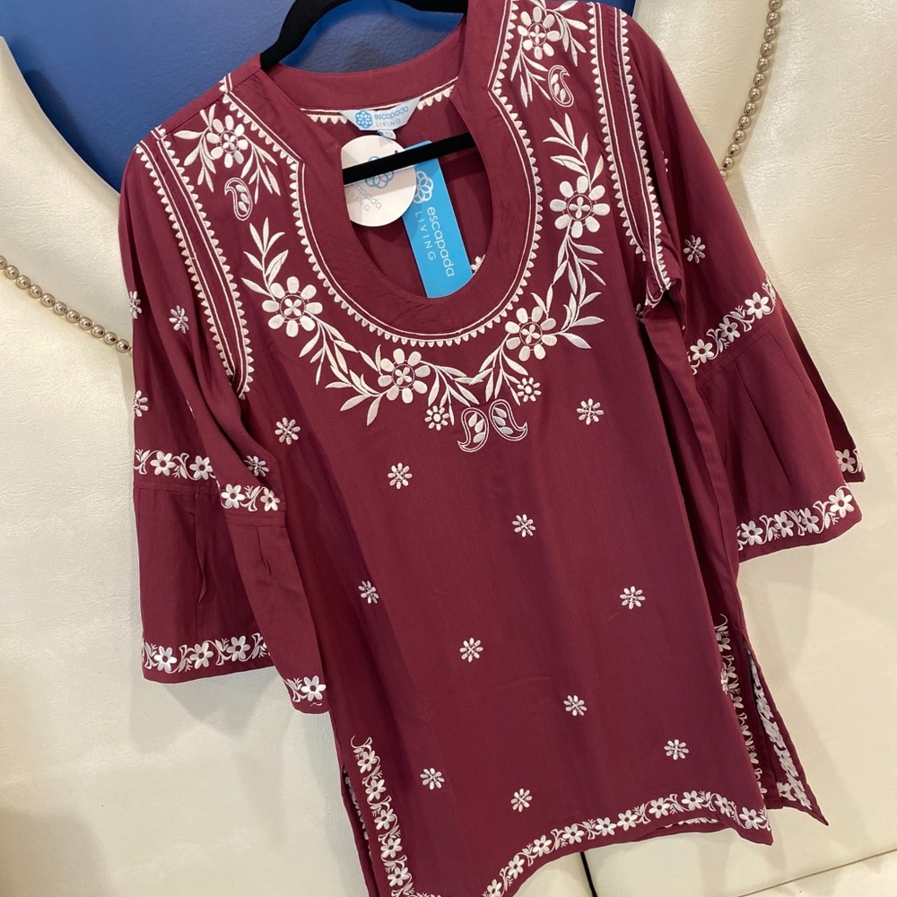 White Emb. 3/4 Montreal Tunic